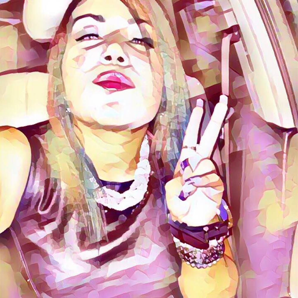 Meet your Posher, Clara